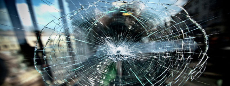 Répare vitrine cassée sur Pontcharra